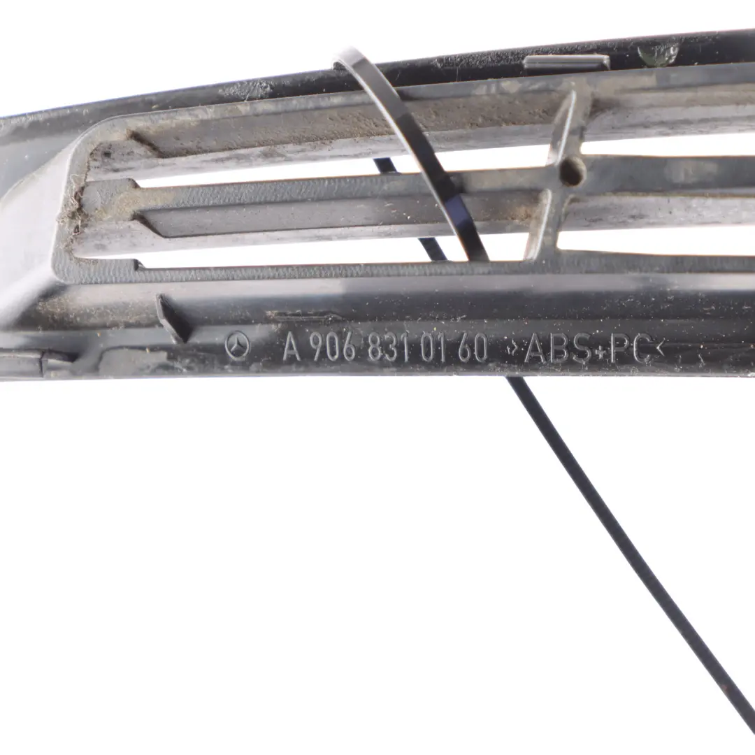 Salpicadero Ventana Desempañador Ventilación Trim para Mercedes W906 con número de pieza A9068310160 Mercedes W906 Salpicadero Ventana Desempañador Ventilación Trim - SKU A9068310160 - Número de pieza A9068310160