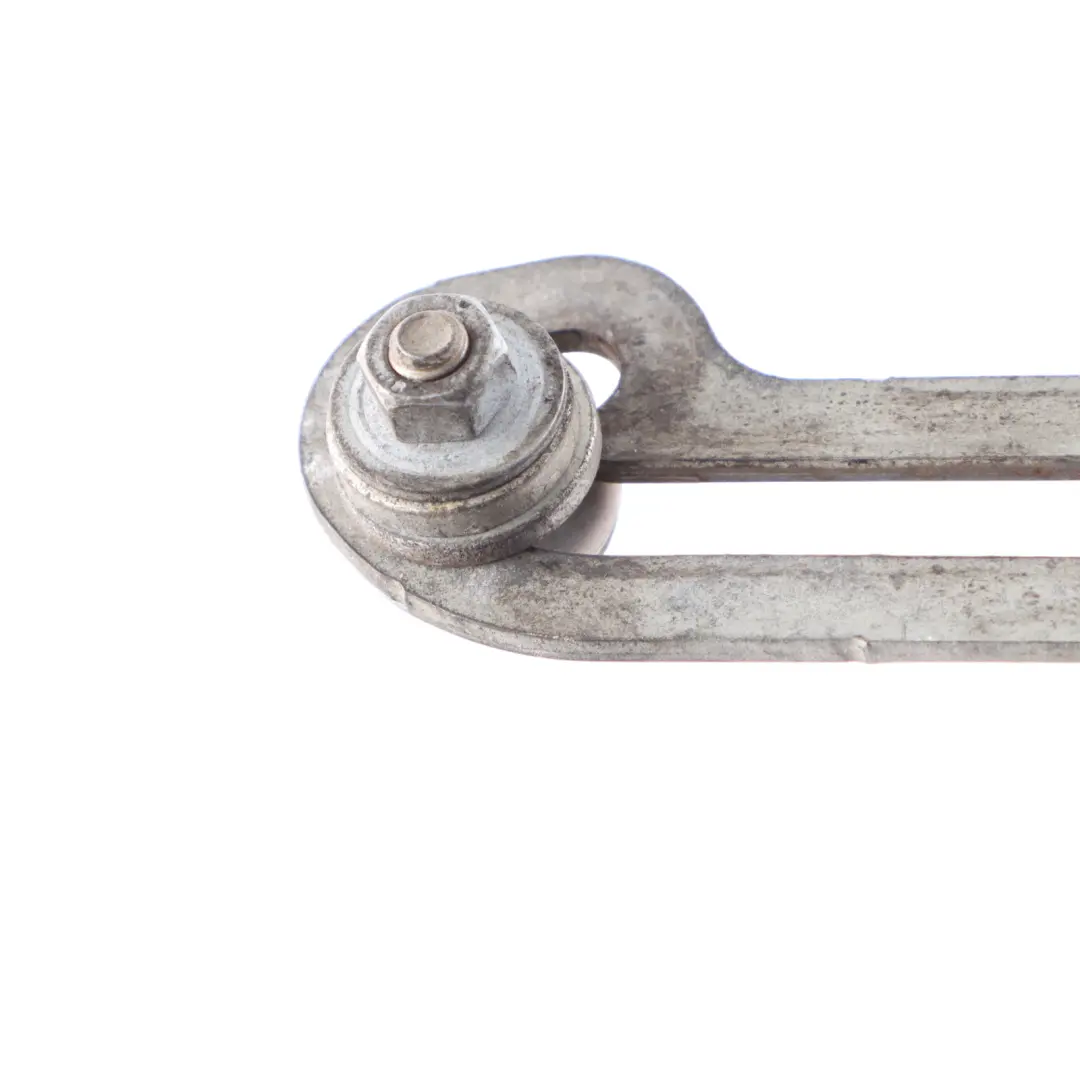 Soporte De La Tapa De La Cerradura Del Capó para Mercedes W906 con número de pieza A9068870072 Mercedes W906 Soporte De La Tapa De La Cerradura Del Capó - SKU A9068870072 - Número de pieza A9068870072