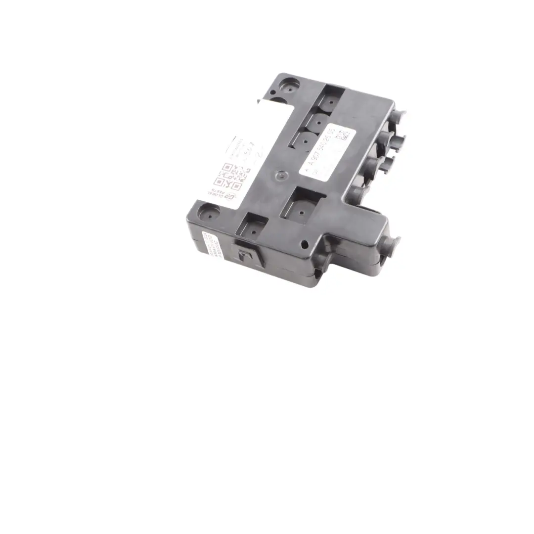W907 Sicherungs Kasten Steuergerät Modul Q2 für Mercedes mit Teilenummer A9075402605 Mercedes W907 Sicherungs Kasten Steuergerät Modul Q2 - SKU A9075402605 - Teilenummer A9075402605
