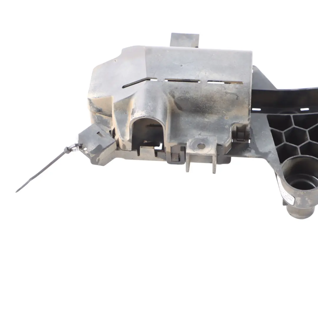 W907 Wiring Cable Harness Bracket Mount Trim to Mercedes with Part number A9075463500 Mercedes W907 Wiring Cable Harness Bracket Mount Trim - SKU A9075463500 - Part number A9075463500