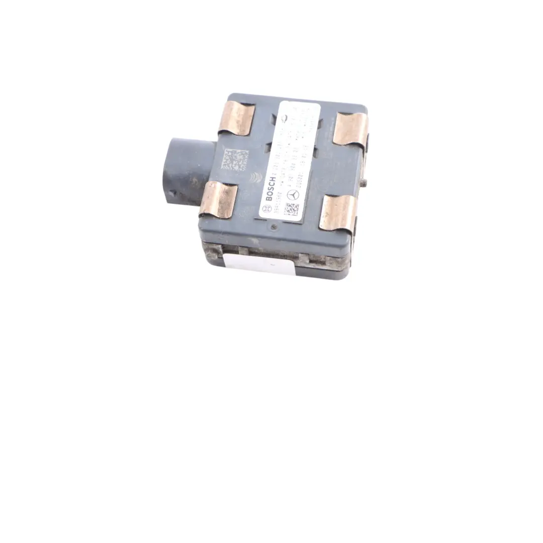 W907 Módulo De Unidad Control Distancia De Radar Delantero para Mercedes con número de pieza A9079003303 Mercedes W907 Módulo De Unidad Control Distancia De Radar Delantero - SKU A9079003303 - Número de pieza A9079003303