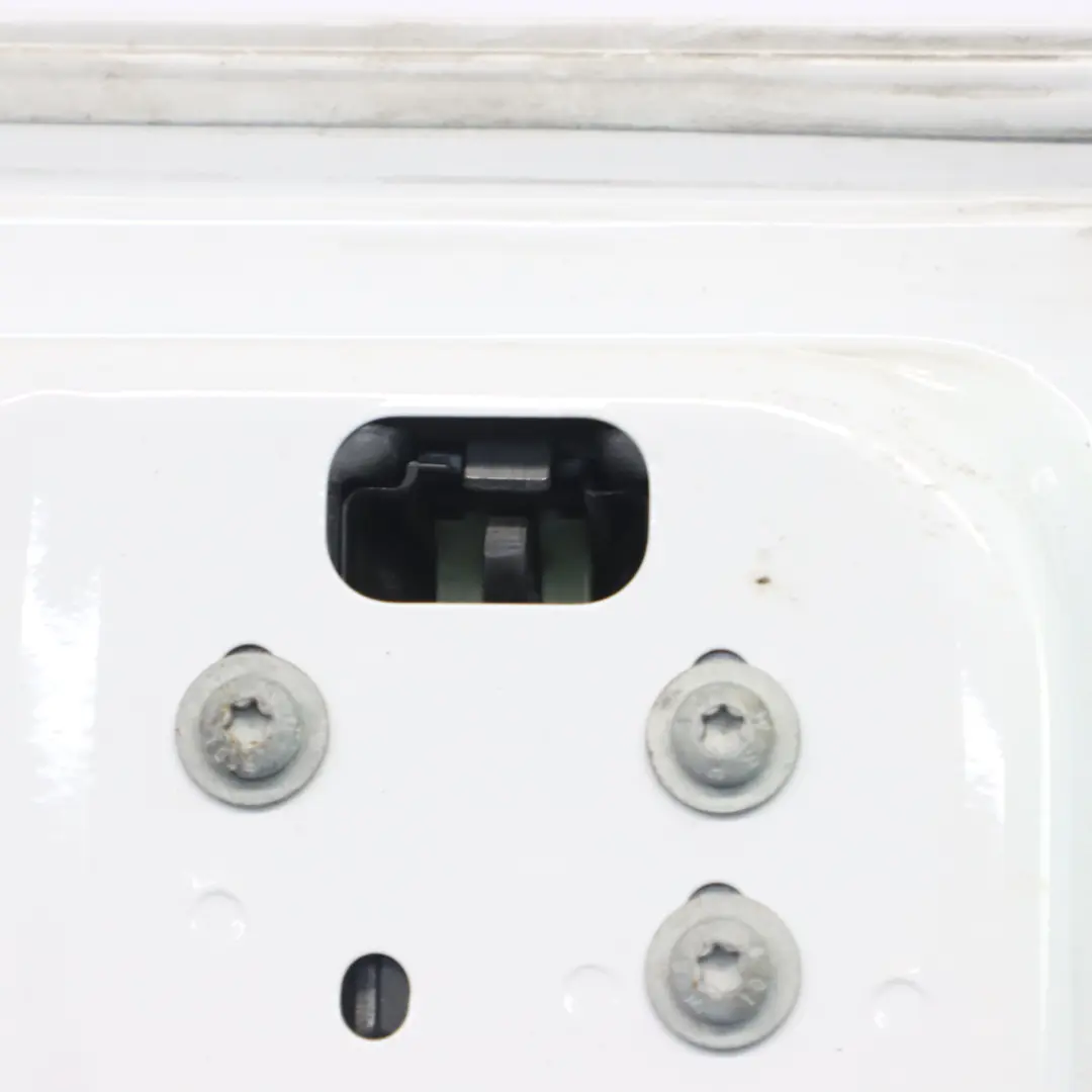 Door Rear Right O/S Boot Tailgate Door Door Arctic White - 9147 to Mercedes W910 with Part number A9107407800 Mercedes W910 Door Rear Right O/S Boot Tailgate Door Door Arctic White - 9147 - SKU A9107407800-ARW - Part number A9107407800