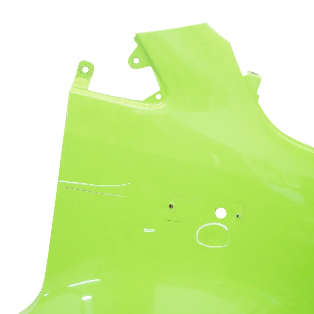 W907 Panel Lateral Delantero Derecho Guardabarros Leaf Green - 6339 para Mercedes con número de pieza A9108810100 Mercedes W907 Panel Lateral Delantero Derecho Guardabarros Leaf Green - 6339 - SKU A9108810100-LGR1 - Número de pieza A9108810100