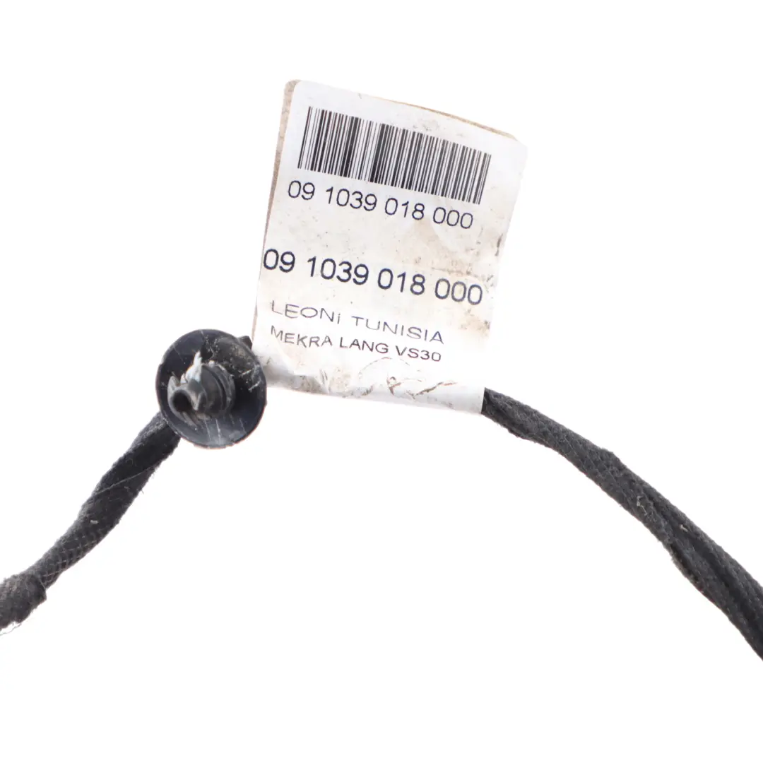 Mercedes W910 Front Turn Signal Lamp Indicator Marker Right O/S - SKU A9109064600 - Part number A9109064600