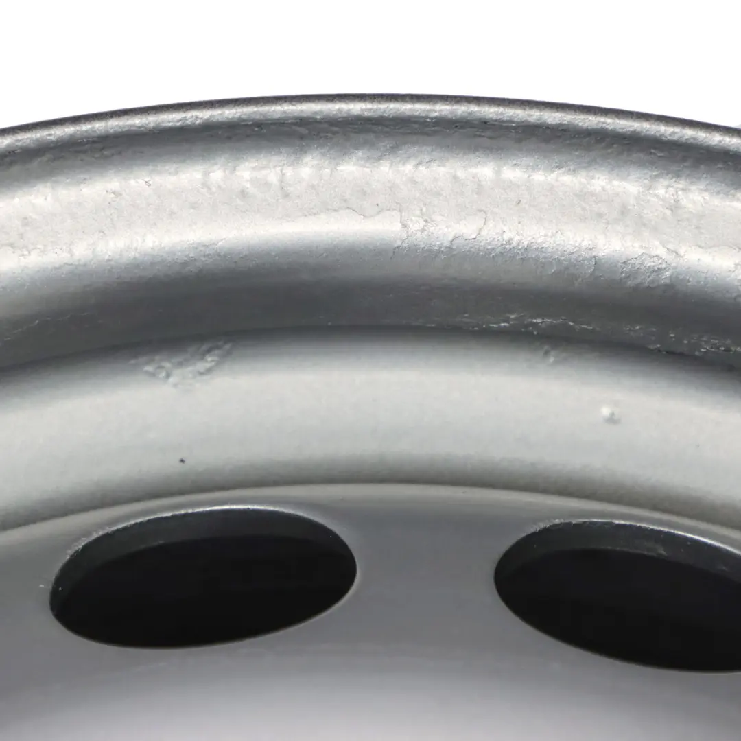 Cerchio in acciaio Silver 16" 6,5J ET:62 per Mercedes Sprinter W906 con numero di parte KBA43738 Mercedes Sprinter W906 Cerchio in acciaio Silver 16" 6,5J ET:62 - SKU KBA43738 - Numero di parte KBA43738