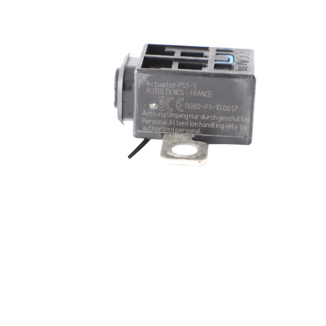 Battery Crash Disconnection Control Relay to Mercedes Vito W447 with Part number N000000006984 Mercedes Vito W447 Battery Crash Disconnection Control Relay - SKU N000000006984 - Part number N000000006984
