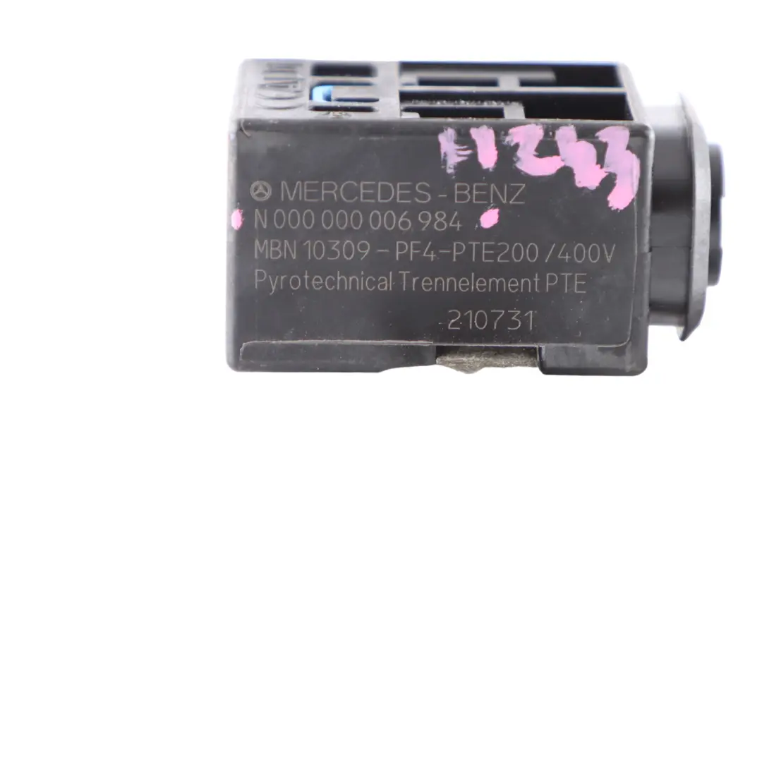 Crash Disconnection Control Relay to Mercedes Vito W447 Battery with Part number N000000006984 Mercedes Vito W447 Battery Crash Disconnection Control Relay - SKU N000000006984 - Part number N000000006984