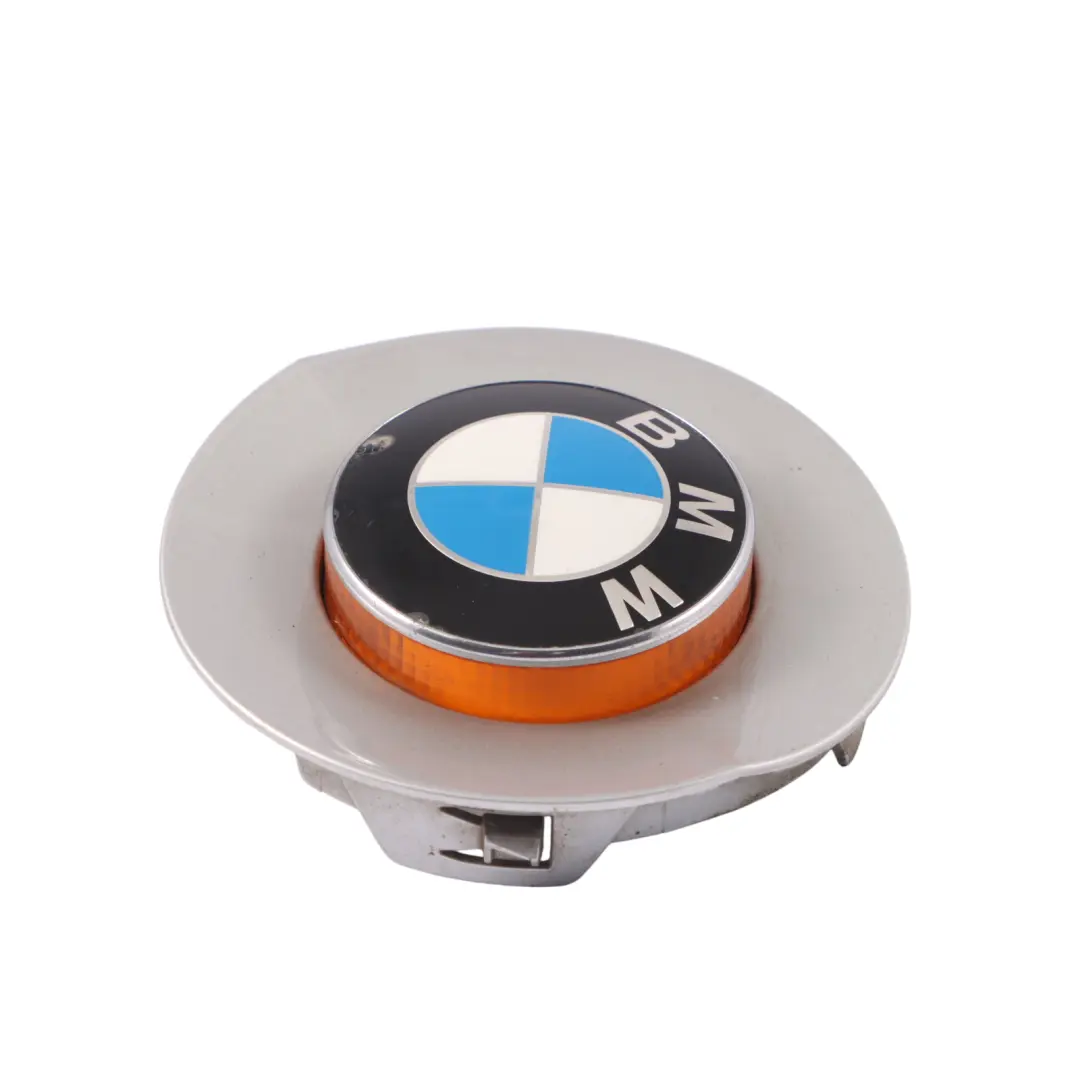 Copertura Indicatore Laterale Emblema Sinistro Titansilber Argento 354 per BMW E85 con numero di parte 0030963 BMW E85 Copertura Indicatore Laterale Emblema Sinistro Titansilber Argento 354 - SKU P0030963-TS2 - Numero di parte 0030963