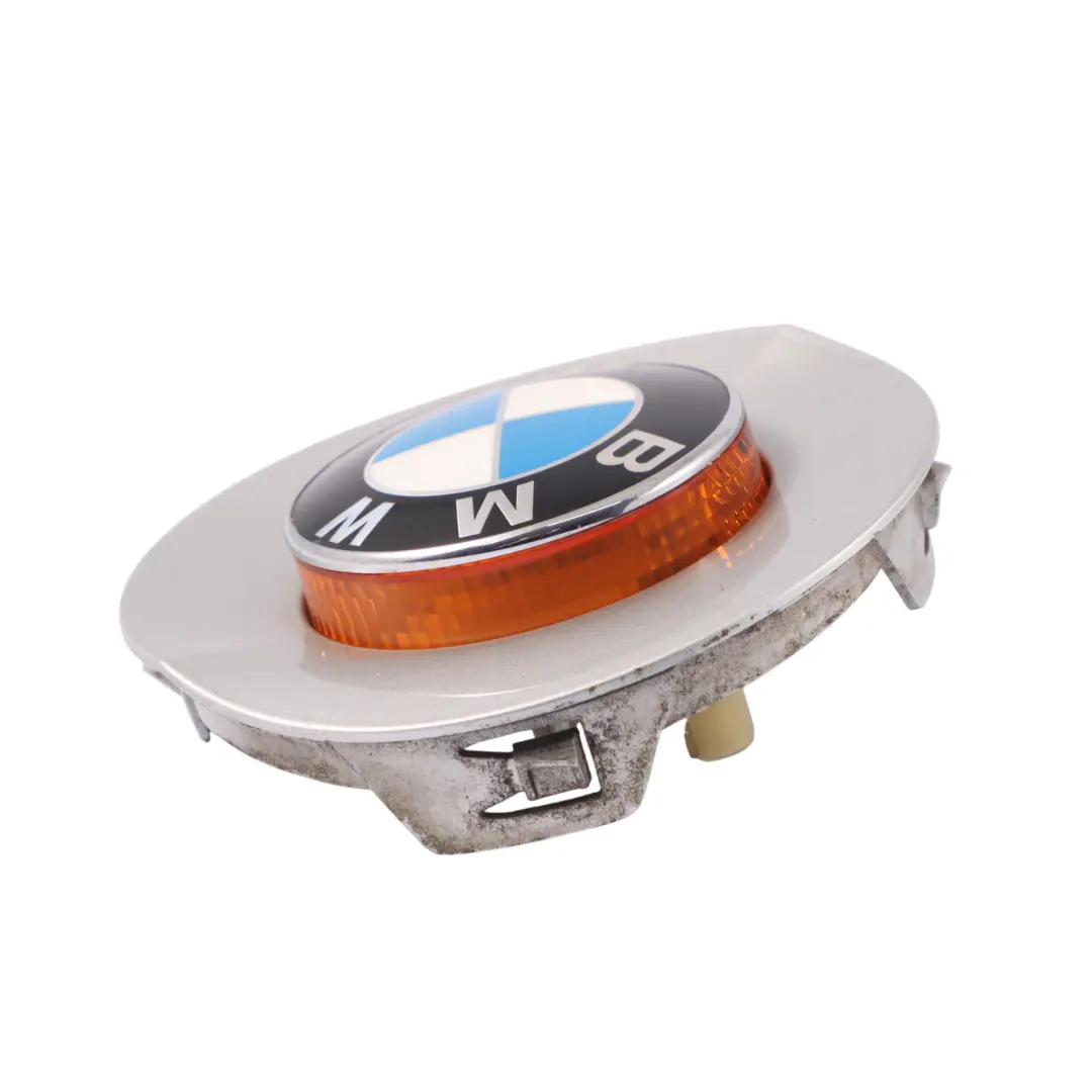 Cache Indicateur Panneau Latéral Gauche Titansilber Silver 354 pour BMW Z4 E85 à propos du numéro de pièce 0030963 BMW Z4 E85 Cache Indicateur Panneau Latéral Gauche Titansilber Silver 354 - SKU P0030963-TS2 - Numéro de pièce 0030963