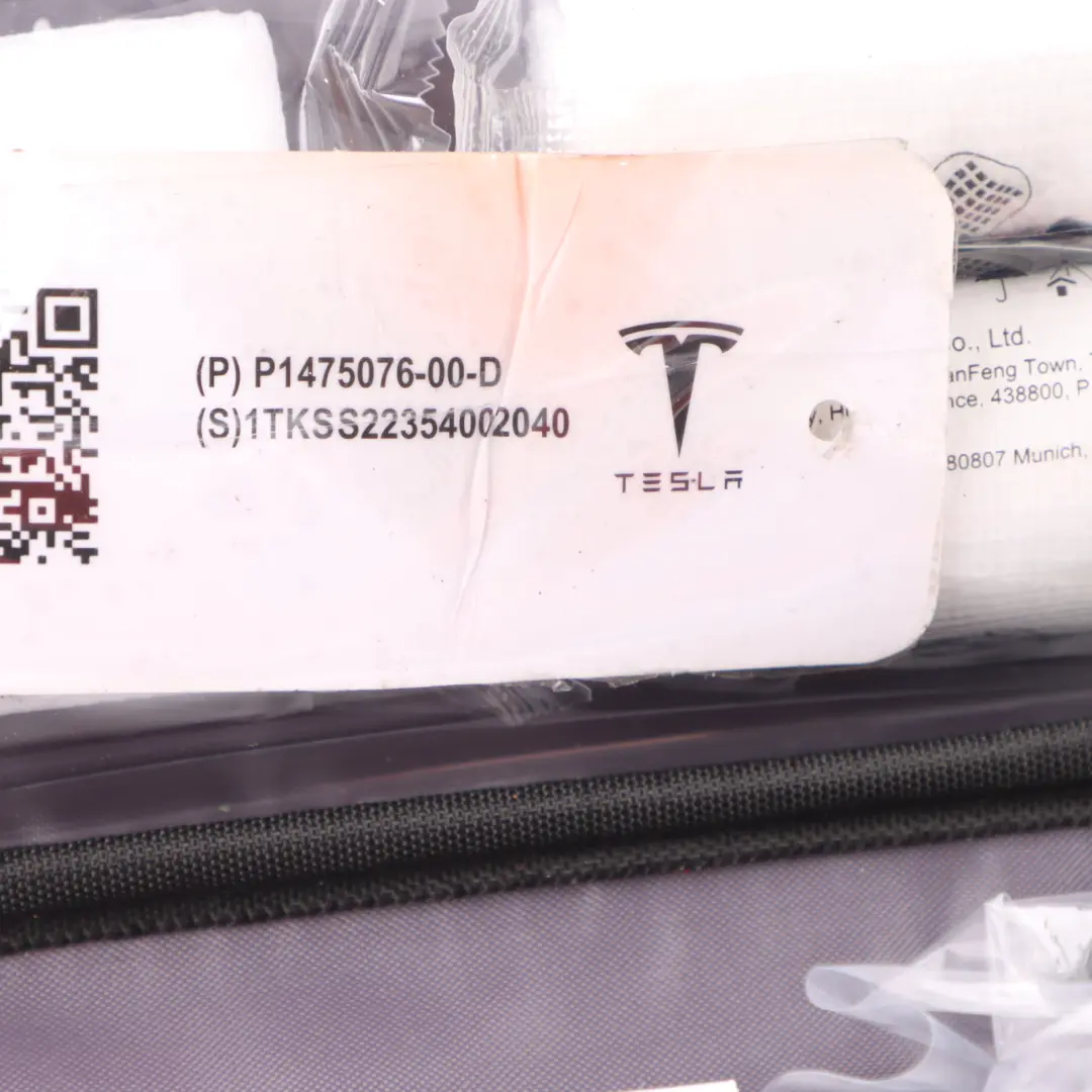  Tesla Model 3 Y First Aid Kit Hazard Warning Triangle Emergency - SKU P1475076-00-D - Part number P1475076-00-D