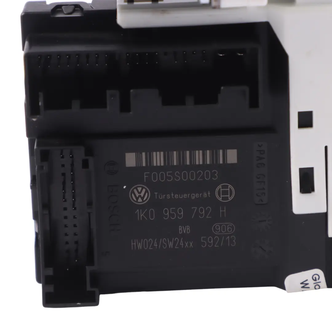 1K Front Window Regulator Motor Left N/S to VW Volkswagen Golf with Part number 1K0959792H VW Volkswagen Golf 1K Front Window Regulator Motor Left N/S - SKU RHD-1K0959792H - Part number 1K0959792H