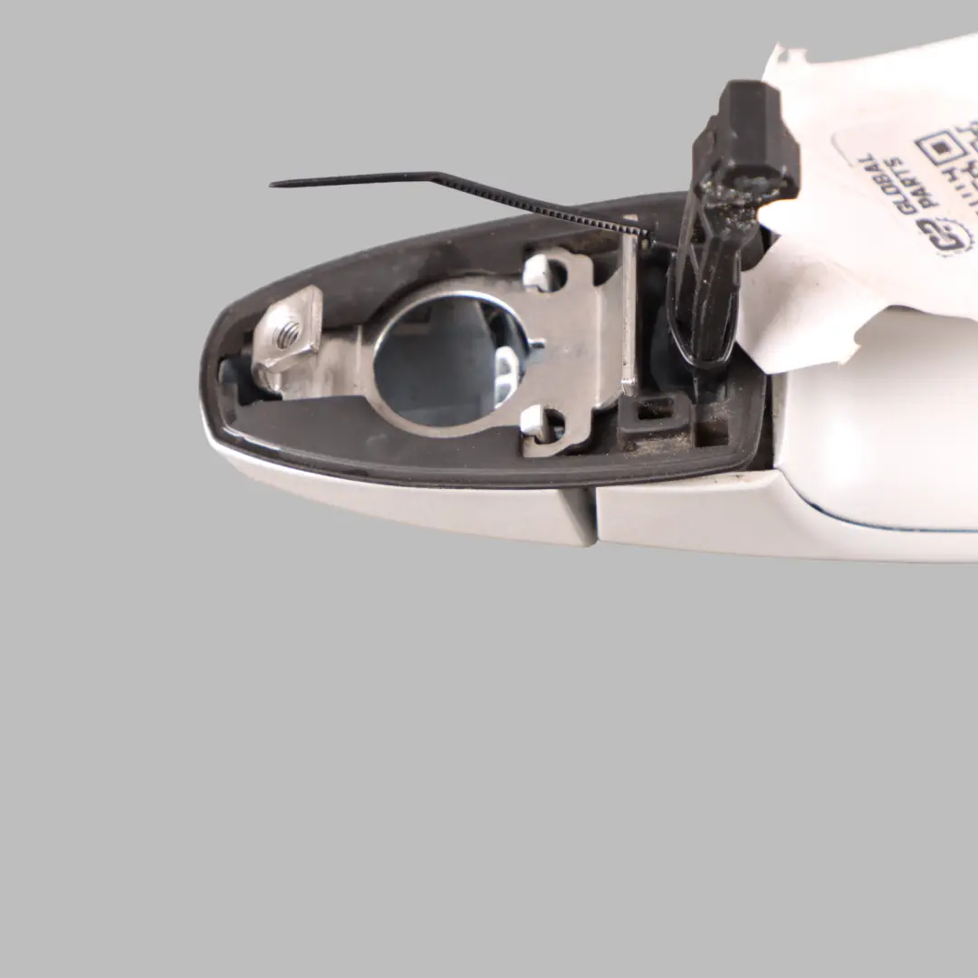 Door Handle BMW X5 F15 X6 F16 Grab Outside Front Right O/S Mineral White - A96 to with Part number 7396308 Door Handle BMW X5 F15 X6 F16 Grab Outside Front Right O/S Mineral White - A96 - SKU RHD-7396308-MW - Part number 7396308