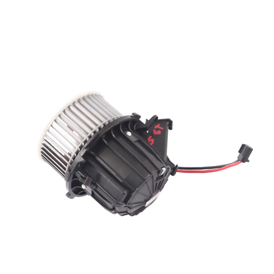 Heater Blower Motor Fan Assembly to Audi A5 8T with Part number 8T2820021 Audi A5 8T Heater Blower Motor Fan Assembly - SKU RHD-8T2820021 - Part number 8T2820021