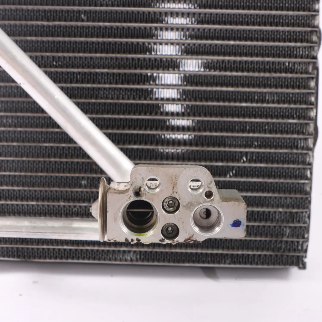 Evaporator Expansion Valve to Audi Q3 8U with Part number 8U2820103 Audi Q3 8U Evaporator Expansion Valve - SKU RHD-8U2820103 - Part number 8U2820103