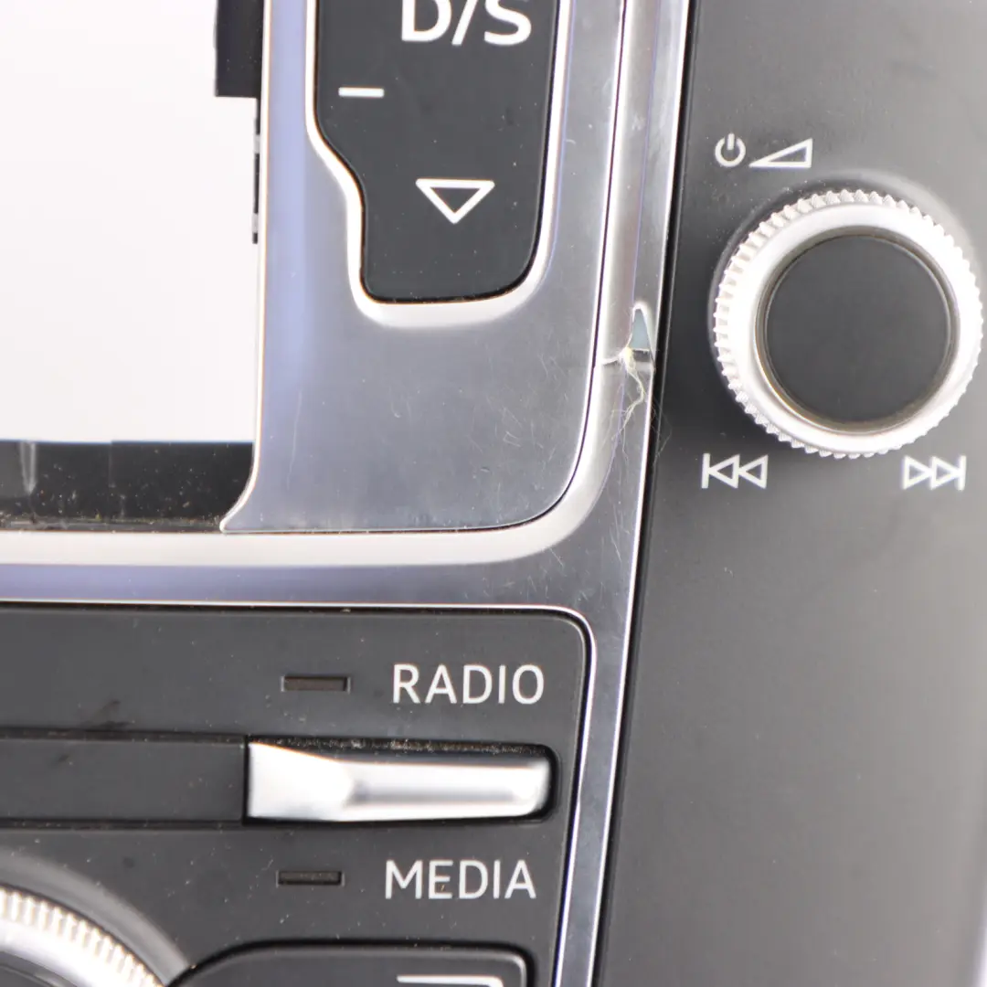 Media Sat Nav Controller Center Console Trim Cup Holder Automatic to Audi A3 8V with Part number 8V0919614BJ Audi A3 8V Media Sat Nav Controller Center Console Trim Cup Holder Automatic - SKU RHD-8V0919614BJ-1 - Part number 8V0919614BJ