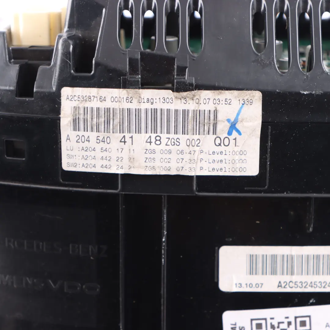 Instrument Cluster Clocks Speedometer Automatic to Mercedes W204 Petrol with Part number A2045404148 Mercedes W204 Petrol Instrument Cluster Clocks Speedometer Automatic - SKU RHD-A2045404148 - Part number A2045404148