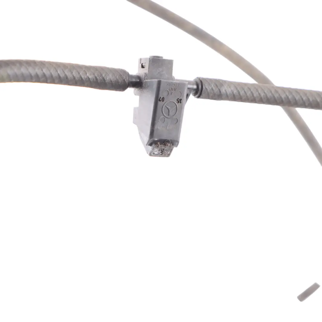 Mercedes W204 Headlamp Washer Pipe Hose Line Nozzle - SKU RHD-A2048601892-4 - Part number A2048601892
