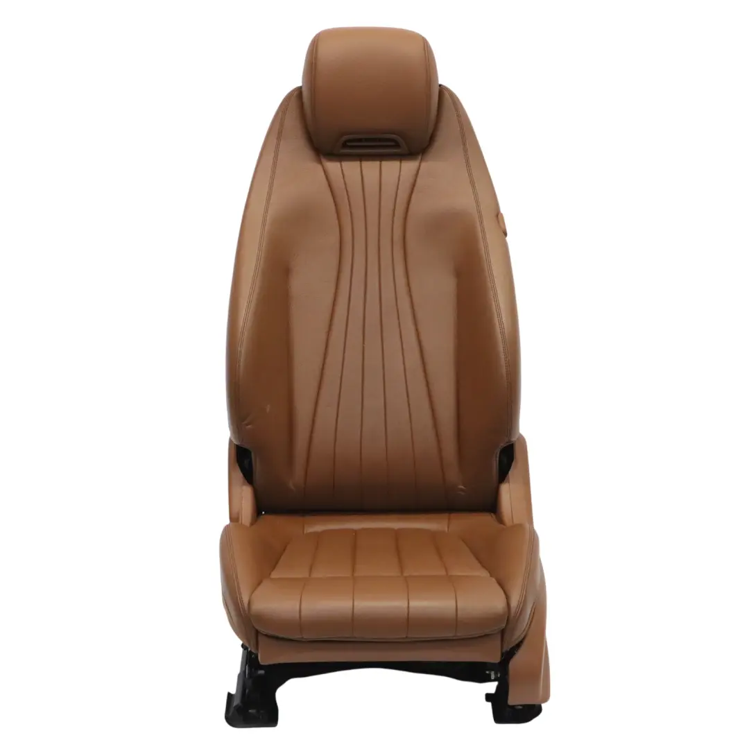 Fotel Lewy Przód Grzany Skóra Brązowa do Mercedes A238 o numerze A2389105701 Mercedes A238 Fotel Lewy Przód Grzany Skóra Brązowa - SKU A2389105701-1 - Numer Części A2389105701