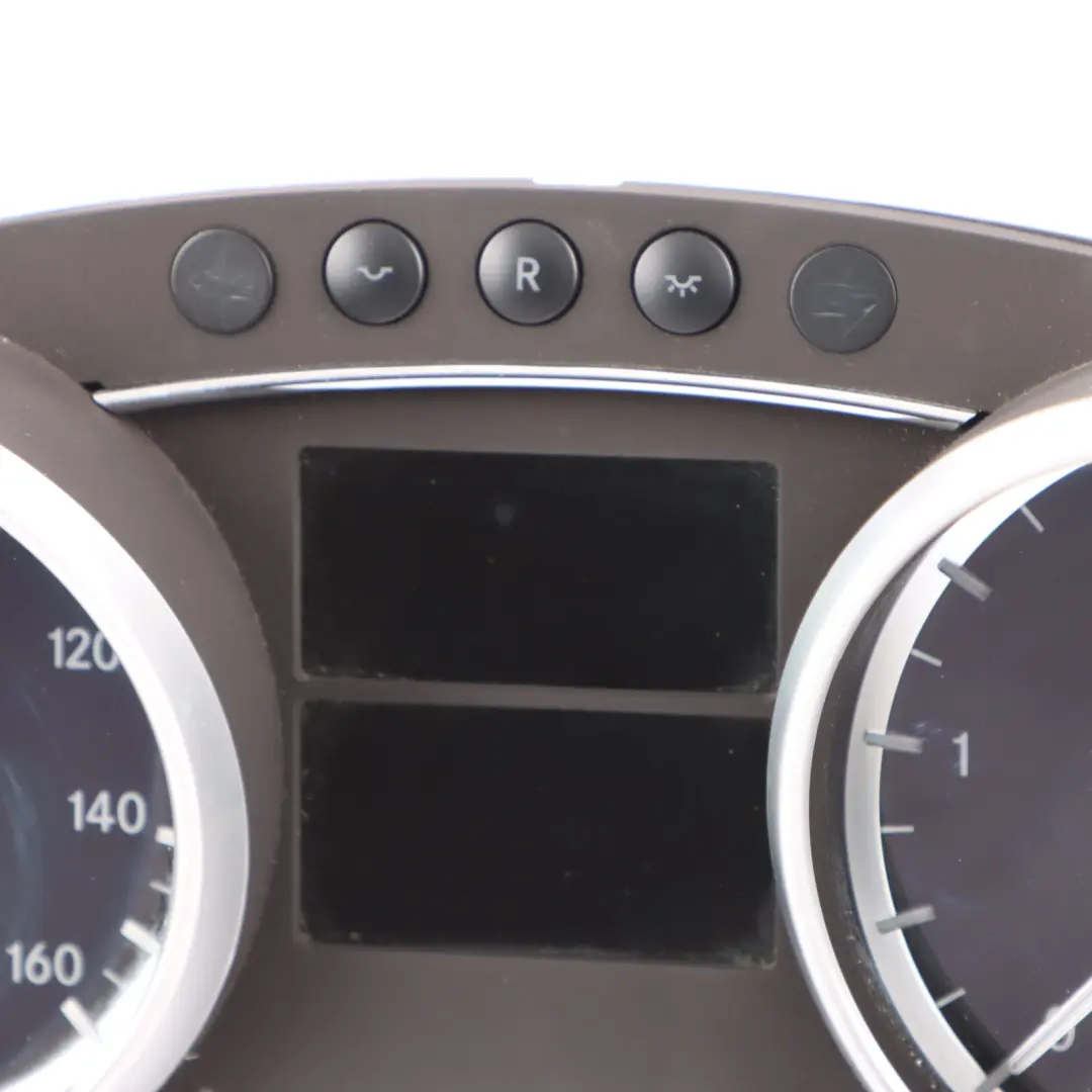 Instrument Cluster Speedometer Speedo OM642 Diesel A1715401747 to Mercedes W251 with Part number A2519006100 Mercedes W251 Instrument Cluster Speedometer Speedo OM642 Diesel A1715401747 - SKU RHD-A2519006100 - Part number A2519006100