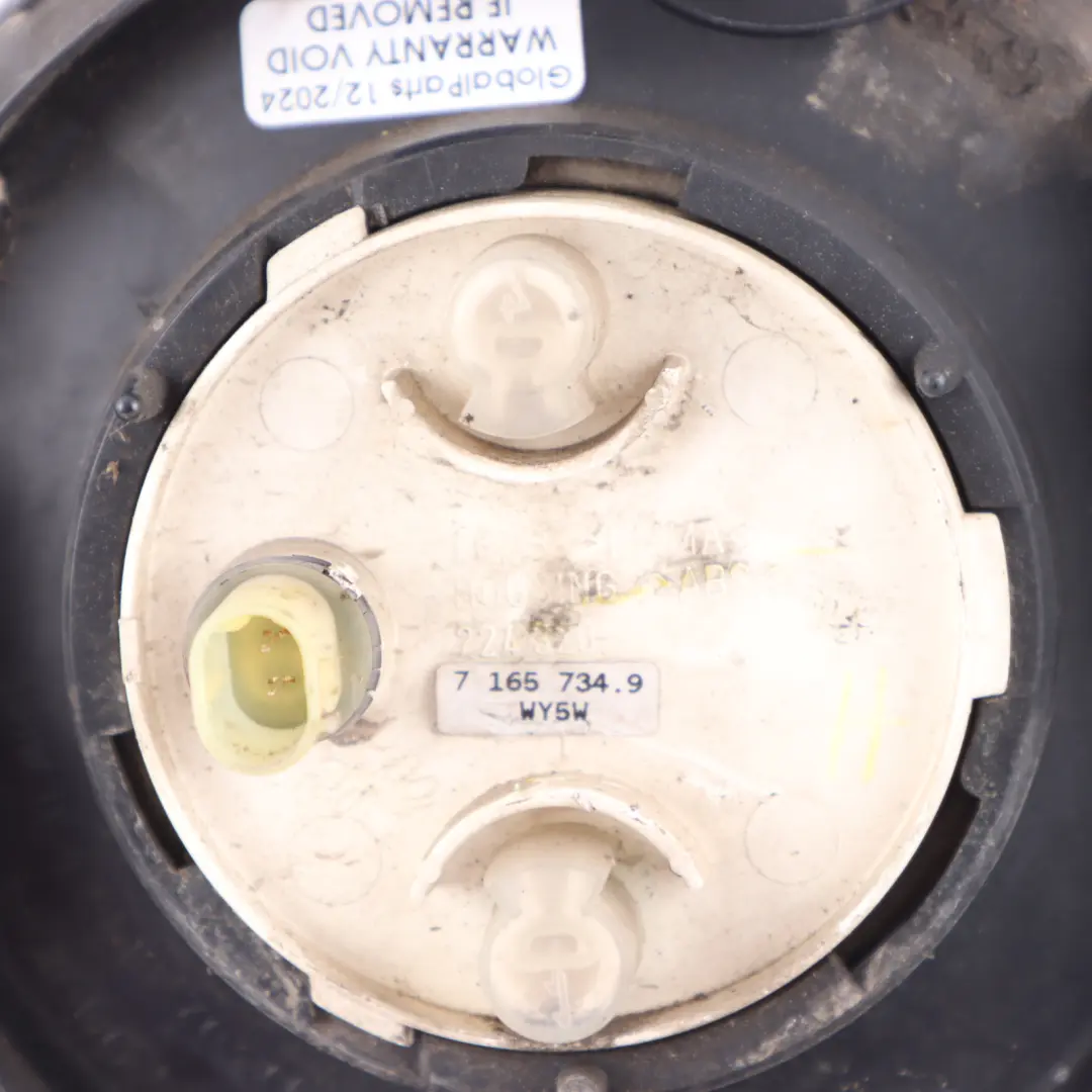 Osłona Kierunkowskazu Prawa Czarny Szafir - 475 do BMW Z4 E85 o numerze 0030964 BMW Z4 E85 Osłona Kierunkowskazu Prawa Czarny Szafir - 475 - SKU 0030964-BS - Numer Części 0030964