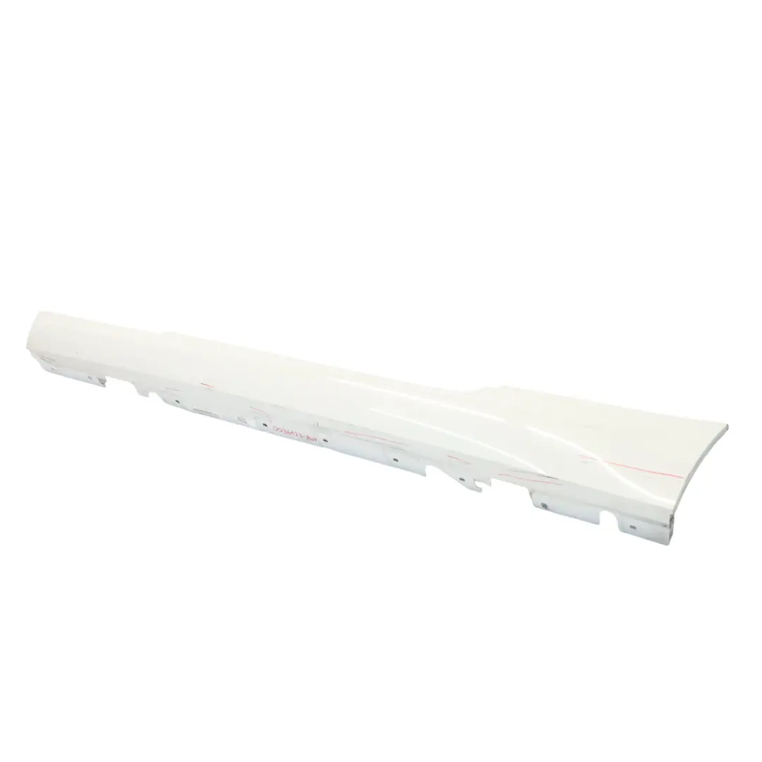 Baguette de seuil gauche Alpinweiss White - 300 pour BMW E92 E93 M Sport à propos du numéro de pièce 0036123 BMW E92 E93 M Sport Baguette de seuil gauche Alpinweiss White - 300 - SKU 0036123-AW1 - Numéro de pièce 0036123