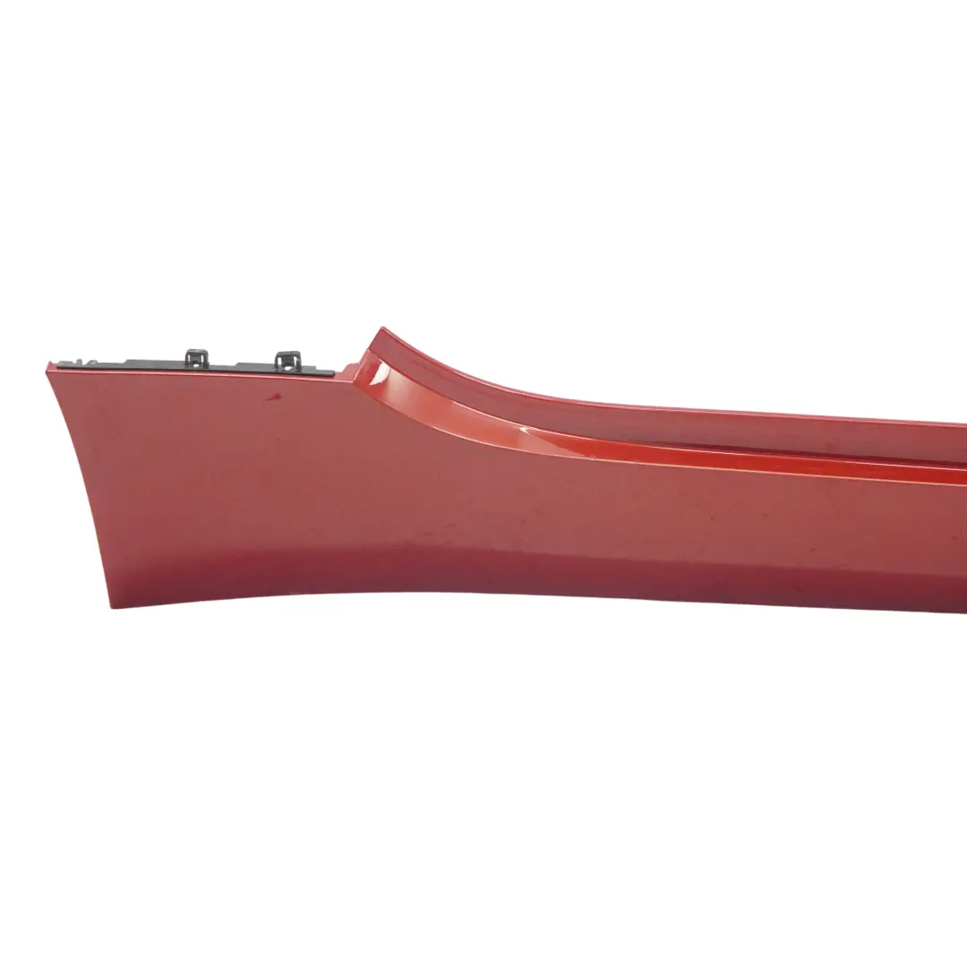 Minigonna laterale destra Striscia di copertura Melbourne Red - A75 per BMW Z4 E89 con numero di parte 0037524 BMW Z4 E89 Minigonna laterale destra Striscia di copertura Melbourne Red - A75 - SKU 0037524-MRT - Numero di parte 0037524