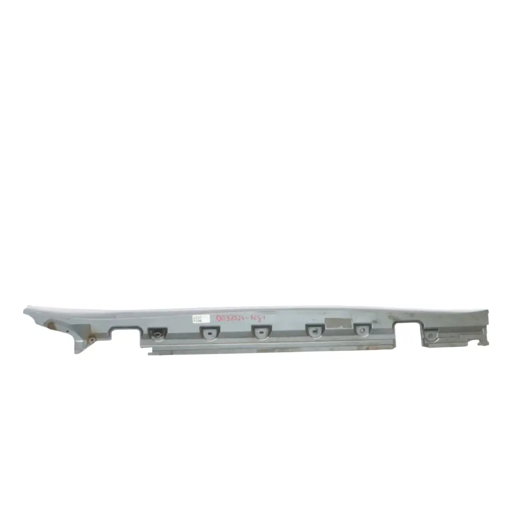 Gonna laterale anteriore destra Striscia soglia Spacegrau - A52 per BMW Z4 E89 con numero di parte 0037524 BMW Z4 E89 Gonna laterale anteriore destra Striscia soglia Spacegrau - A52 - SKU 0037524-SCG1 - Numero di parte 0037524