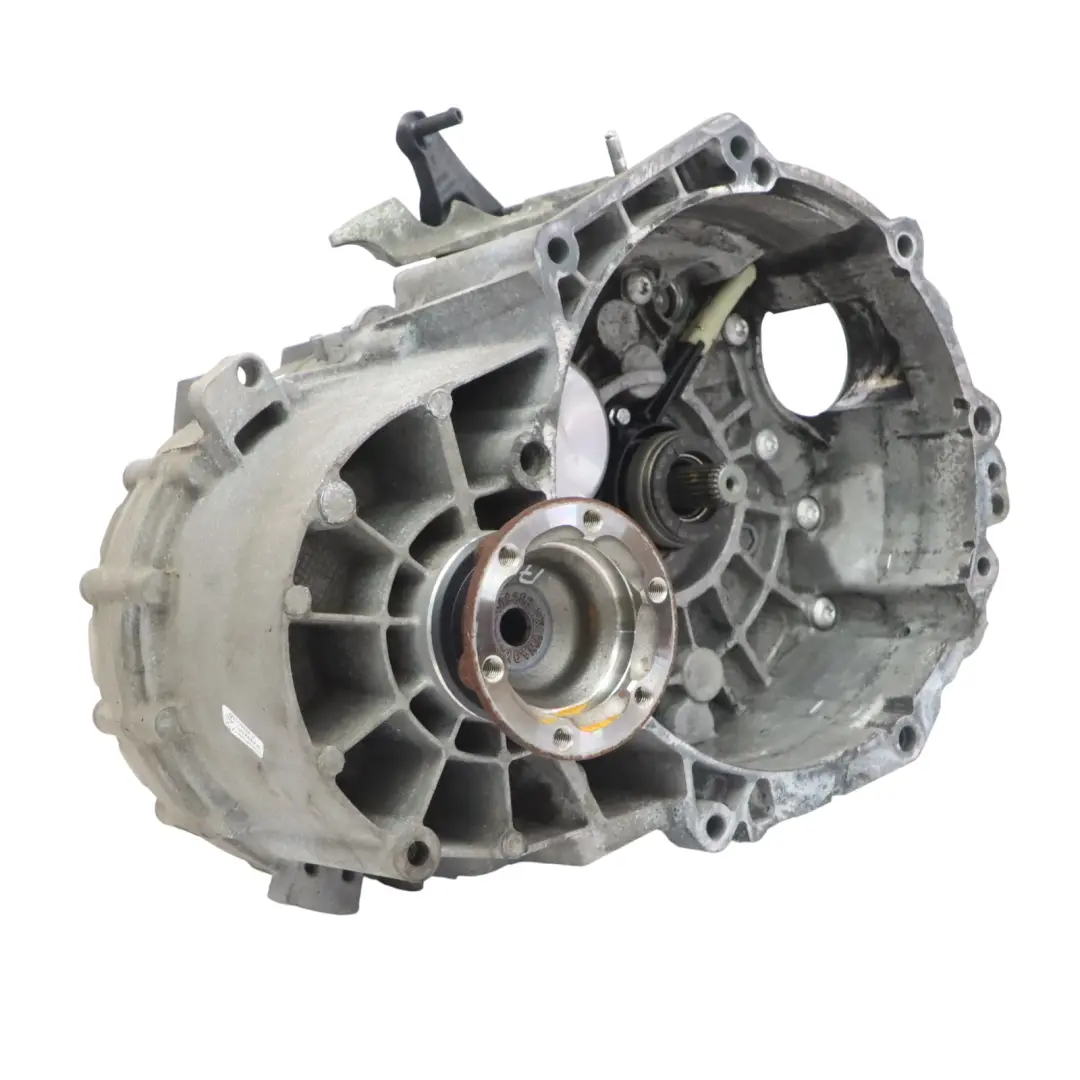 CRLB Schalt Getriebe PGT 6 Gang GARANTIE für Audi A3 8V 2.0 TDI mit Teilenummer 02Q300050E Audi A3 8V 2.0 TDI CRLB Schalt Getriebe PGT 6 Gang GARANTIE - SKU 02Q300050E - Teilenummer 02Q300050E