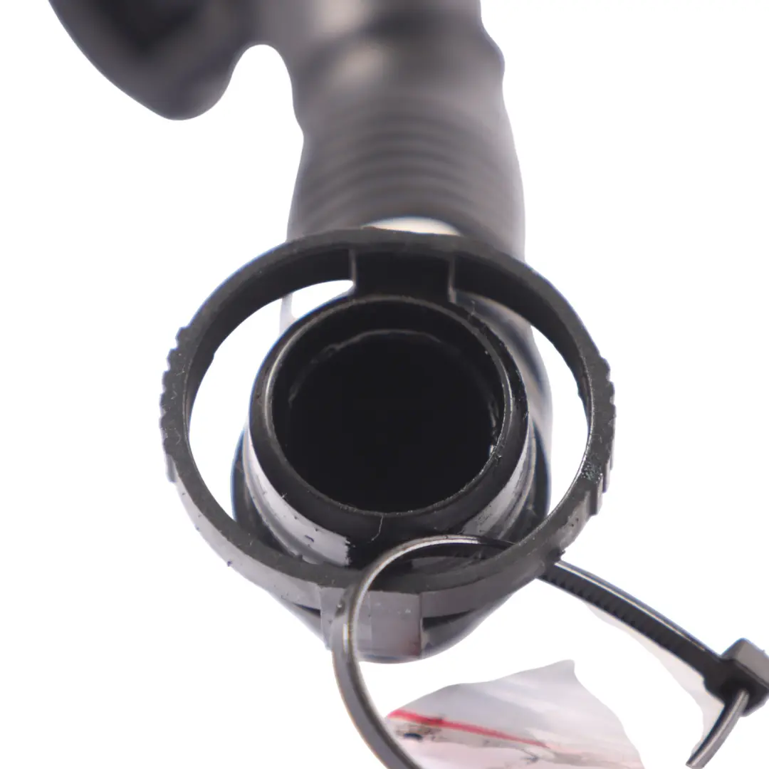 Tubo di sfiato vuoto Tubo flessibile per Audi A3 8P 1.9 TDI BLS Diesel con numero di parte 03G103493D Audi A3 8P 1.9 TDI BLS Diesel Tubo di sfiato vuoto Tubo flessibile - SKU 03G103493D - Numero di parte 03G103493D