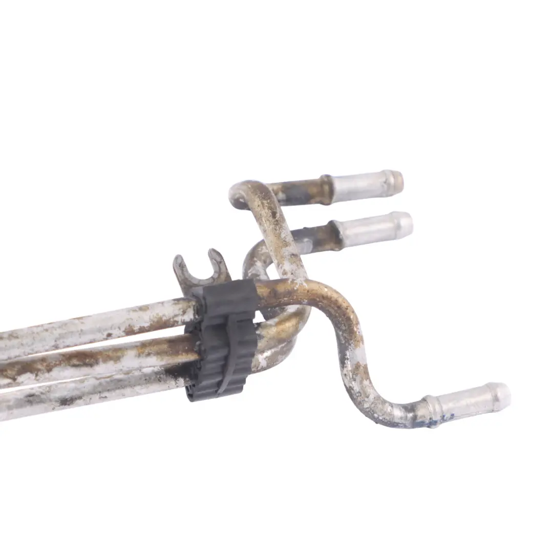 Tubo de combustible para Audi A3 8P 1.9 TDI BLS Diesel con número de pieza 03G130308N Audi A3 8P 1.9 TDI BLS Diesel Tubo de combustible - SKU 03G130308N - Número de pieza 03G130308N