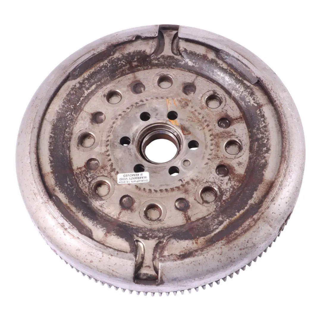 CRKB Volano frizione a doppia massa Manuale per Audi A3 8V 1.6 TDI con numero di parte 03L105266BT Audi A3 8V 1.6 TDI CRKB Volano frizione a doppia massa Manuale - SKU 03L105266BT - Numero di parte 03L105266BT