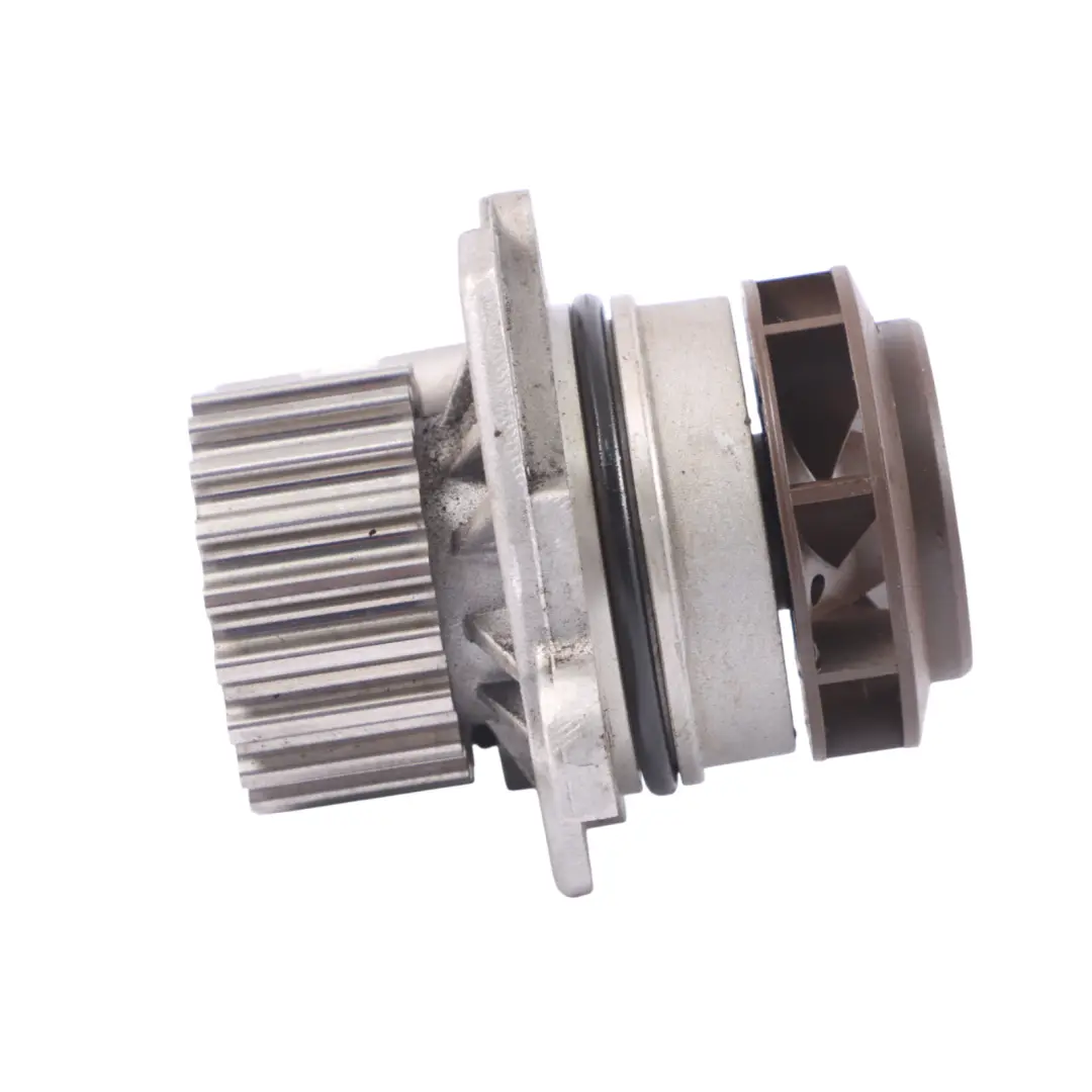 Volkswagen Transporter T5 2.0 TDi Motor CAAA Bomba de agua - SKU 03L121011J - Número de pieza 03L121011J