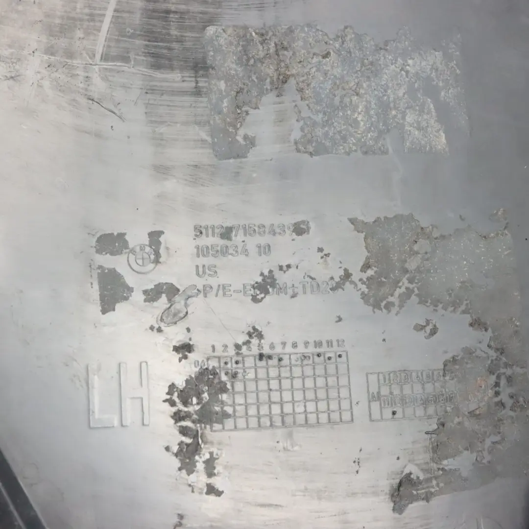 Stossfänger Abdeckung Deckel Links Black Sapphire Schwarz - 475 für BMW X5 E70 mit Teilenummer 0430329 BMW X5 E70 Stossfänger Abdeckung Deckel Links Black Sapphire Schwarz - 475 - SKU 0430329-BS3 - Teilenummer 0430329