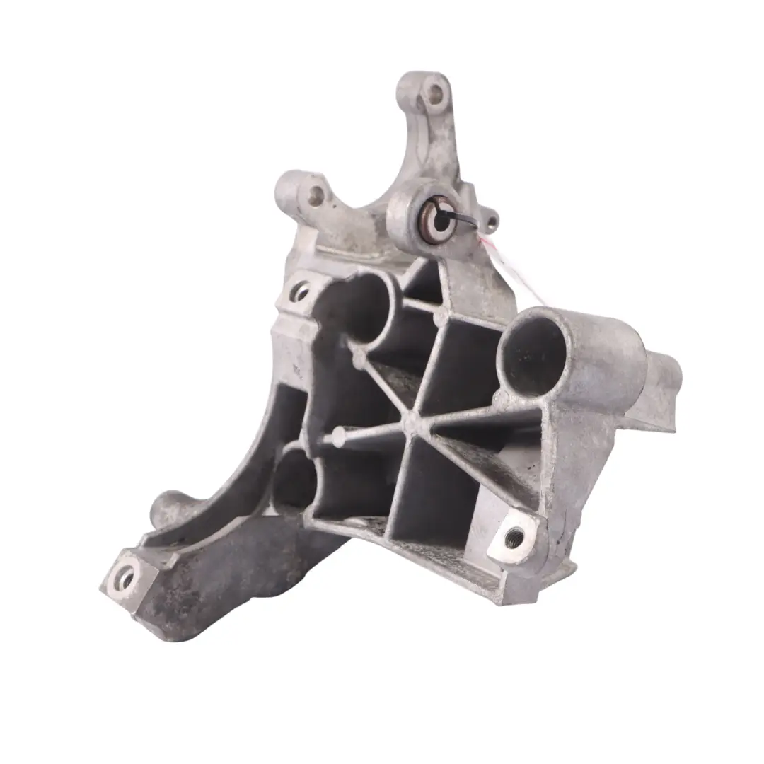 Audi A5 8T Servolenkungs Pumpe Halterung Träger - SKU 059145167AE - Teilenummer 059145167AE
