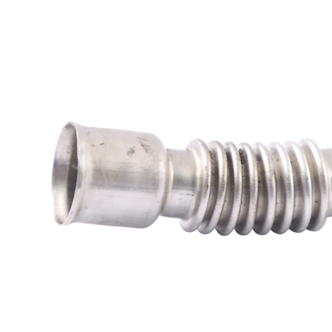 Turbina Lubricación Entrada Aceite Alimentación Tubería para Audi A5 8T con número de pieza 059145736D Audi A5 8T Turbina Lubricación Entrada Aceite Alimentación Tubería - SKU 059145736D - Número de pieza 059145736D