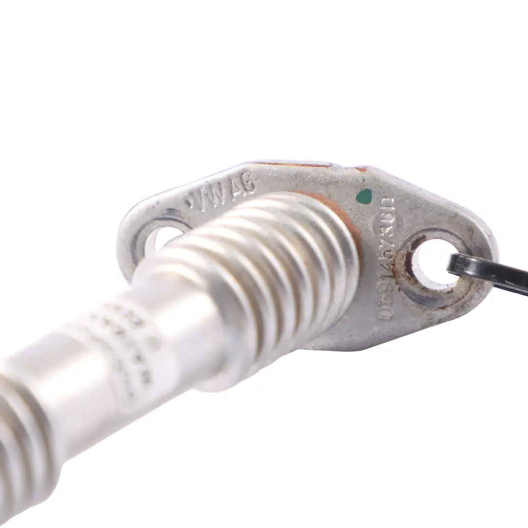 Audi A5 8T Turbina Lubricación Entrada Aceite Alimentación Tubería - SKU 059145736D - Número de pieza 059145736D