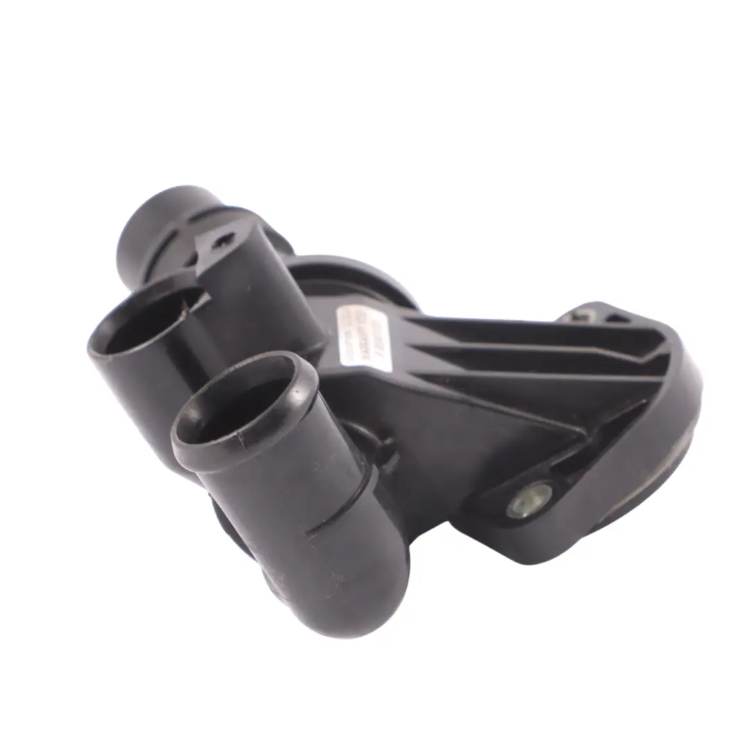 BWA Alloggiamento termostato refrigerante per Volkswagen Golf 5 2.0 TFSI con numero di parte 06F121111F Volkswagen Golf 5 2.0 TFSI BWA Alloggiamento termostato refrigerante - SKU 06F121111F - Numero di parte 06F121111F