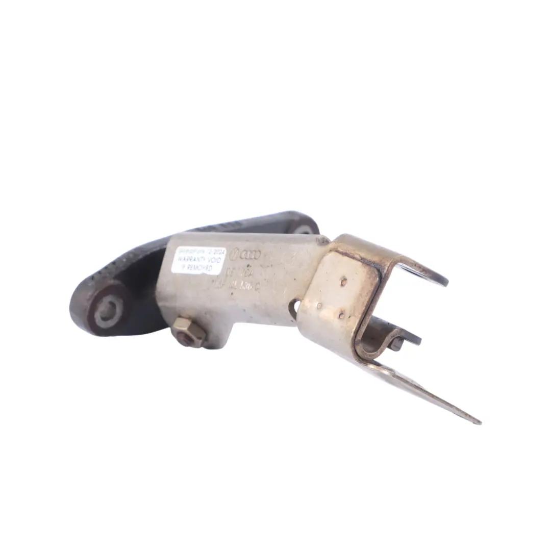 VW Volkswagen Golf 5 2.0 TFSI BWA Soporte del turbocompresor Soporte - SKU 06F145536C - Número de pieza 06F145536C