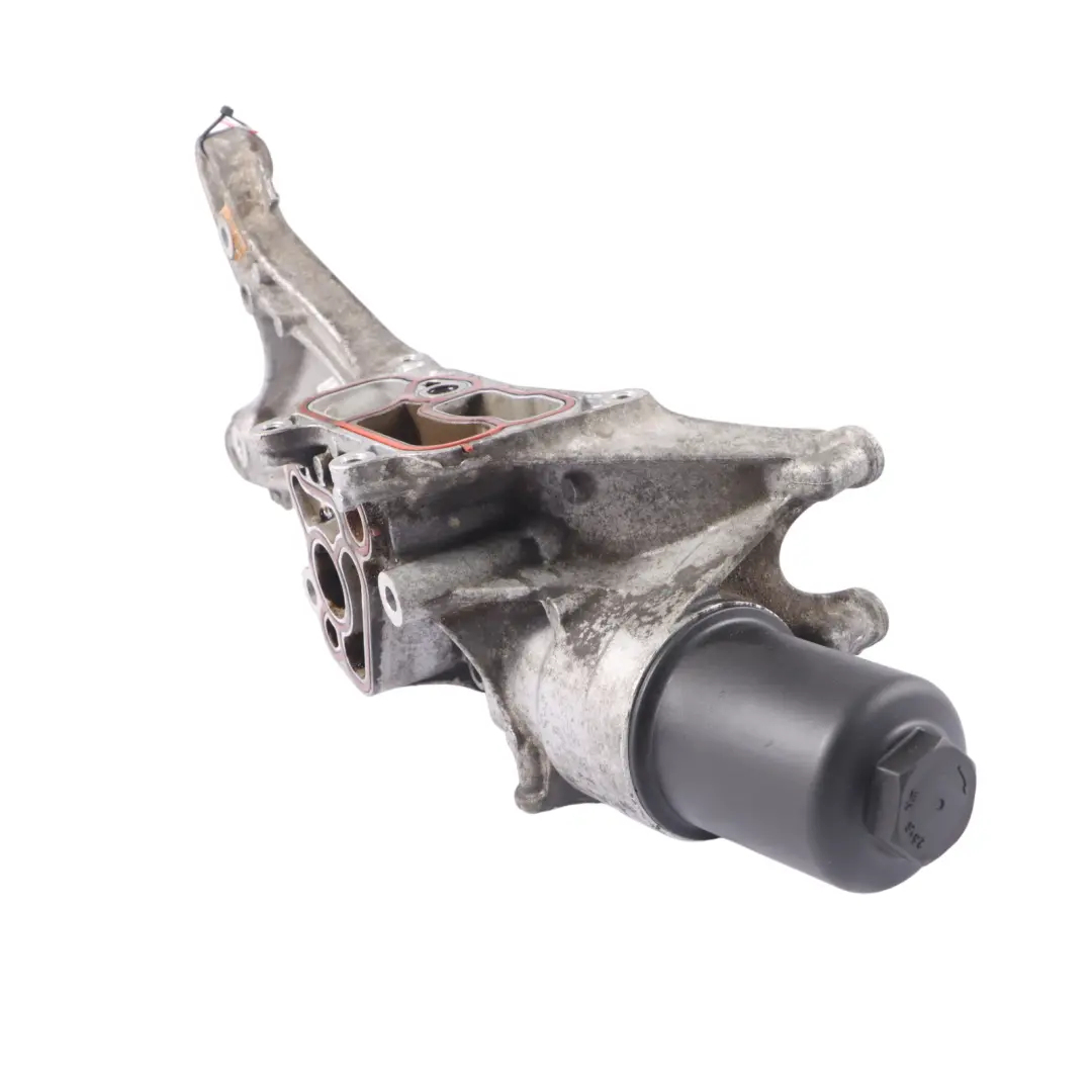 Boîtier de filtre à huile pour Audi S3 8V 2.0 TFSI DJHA à propos du numéro de pièce 06L903143D Audi S3 8V 2.0 TFSI DJHA Boîtier de filtre à huile - SKU 06L903143D - Numéro de pièce 06L903143D