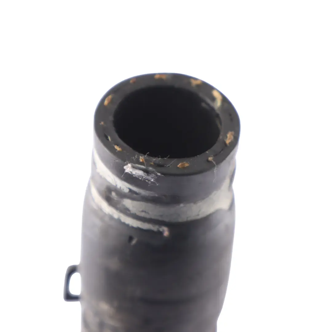 Tubo de Refrigeración para Volkswagen Touareg Transporter 2.5 TDI con número de pieza 070121063A Volkswagen Touareg Transporter 2.5 TDI Tubo de Refrigeración - SKU 070121063A - Número de pieza 070121063A