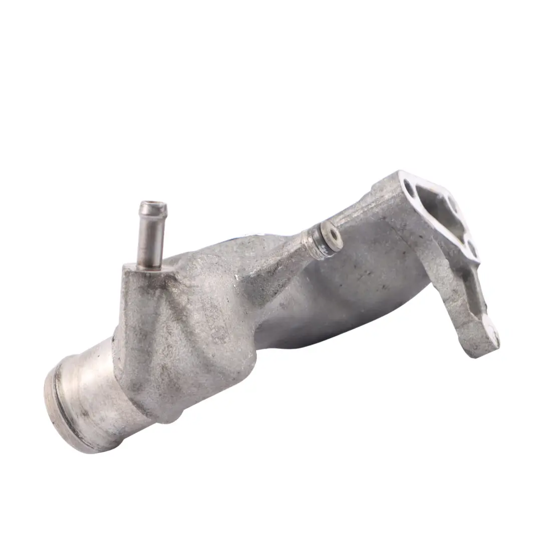 Volkswagen Touareg 2.5 TDI BPE Tuyau refroidissement d'eau Connecteur - SKU 070121131E - Numéro de pièce 070121131E