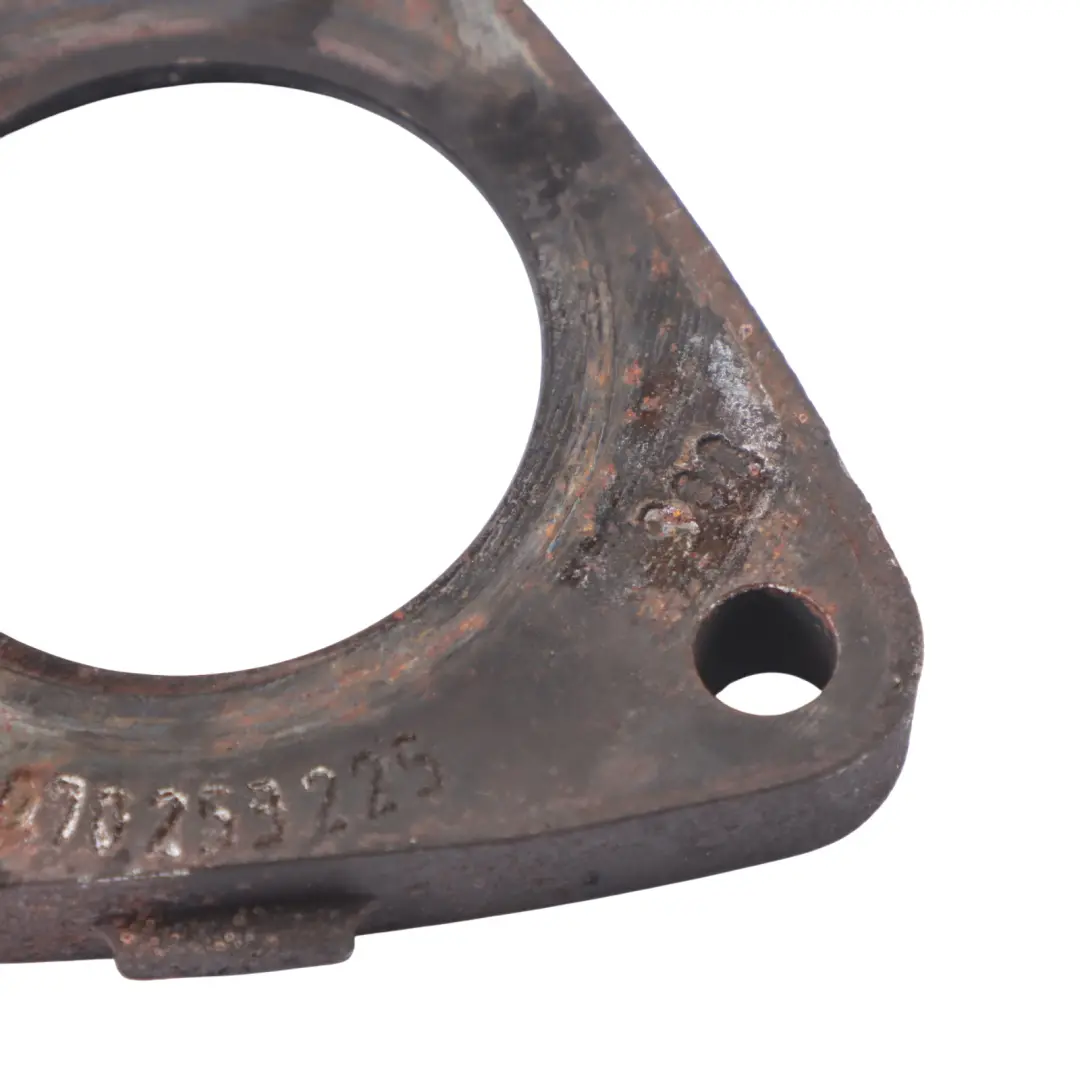 Exhaust Gas Turbocharger Flange to Volkswagen Touareg Transporter with Part number 070253225 Volkswagen Touareg Transporter Exhaust Gas Turbocharger Flange - SKU 070253225 - Part number 070253225