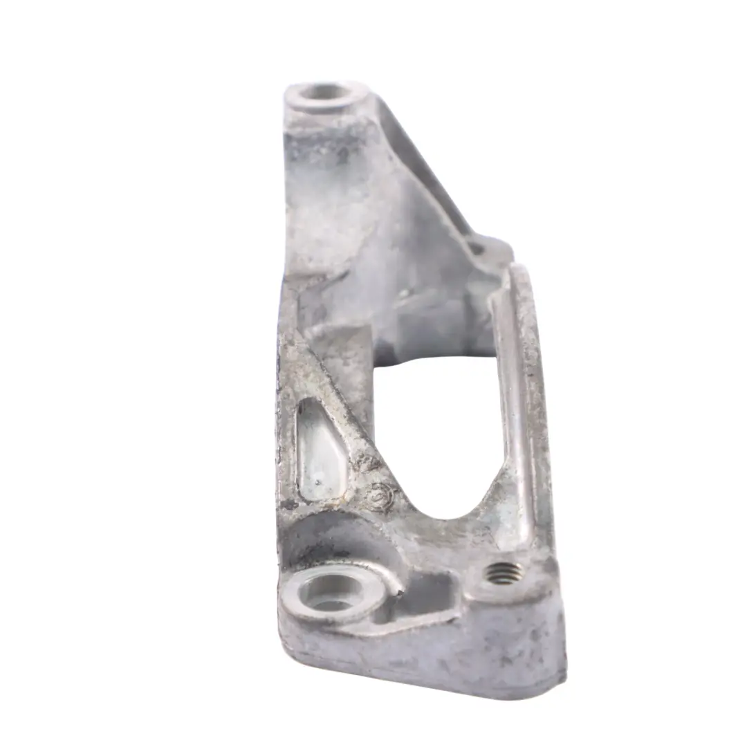 Support compresseur climatisation pour Volkswagen Transporter 2.5 TDI à propos du numéro de pièce 070260885A Volkswagen Transporter 2.5 TDI Support compresseur climatisation - SKU 070260885A - Numéro de pièce 070260885A