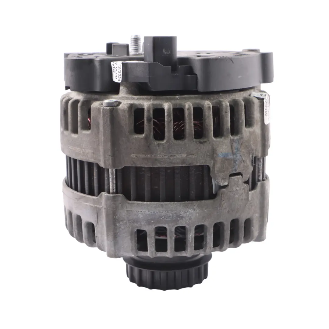 Alternator Generator 14V 180A to Volkswagen Touareg Transporter 2.5 TDI with Part number 070903024B Volkswagen Touareg Transporter 2.5 TDI Alternator Generator 14V 180A - SKU 070903024B - Part number 070903024B