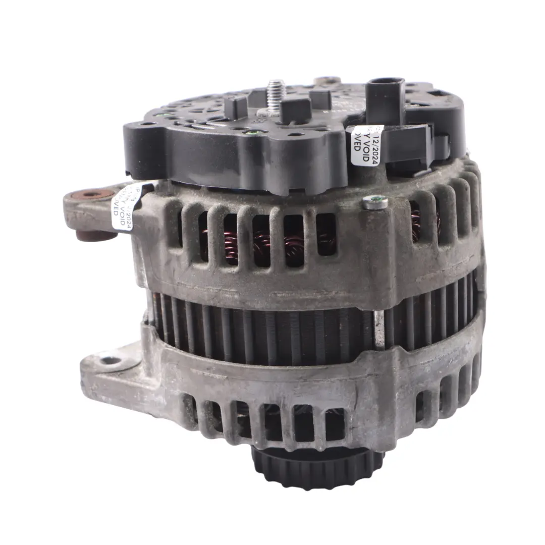 Alternador Generador 14V 180A para Volkswagen Touareg Transporter 2.5 TDI con número de pieza 070903024B Volkswagen Touareg Transporter 2.5 TDI Alternador Generador 14V 180A - SKU 070903024B - Número de pieza 070903024B