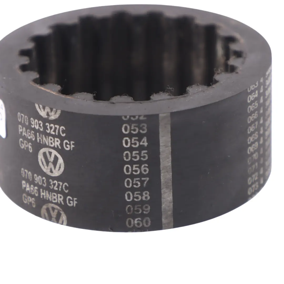 Courroie douille accouplement alternateur pour VW Touareg 2.5 TDI à propos du numéro de pièce 070903327C VW Touareg 2.5 TDI Courroie douille accouplement alternateur - SKU 070903327C - Numéro de pièce 070903327C