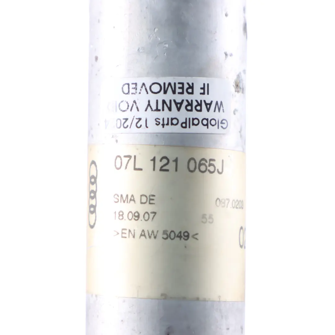  Tuyau de refroidissement Audi S8 A8 D3 A6 C6 5.2 Essence FSI Gauche - SKU 07L121065J - Numéro de pièce 07L121065J
