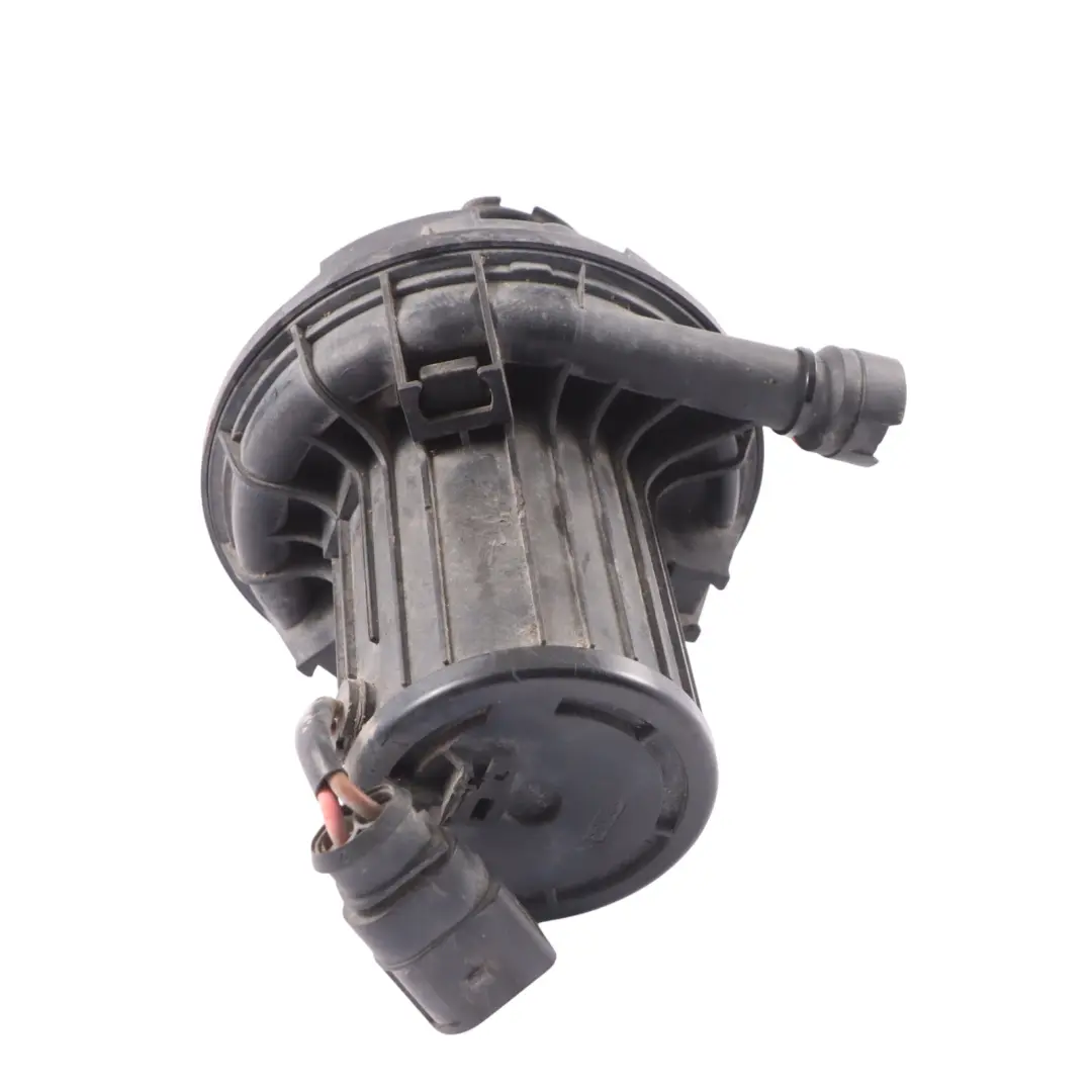 Secondary Air Pump Auxiliary Pump to Audi S8 D3 with Part number 07L959253C Audi S8 D3 Secondary Air Pump Auxiliary Pump - SKU 07L959253C - Part number 07L959253C