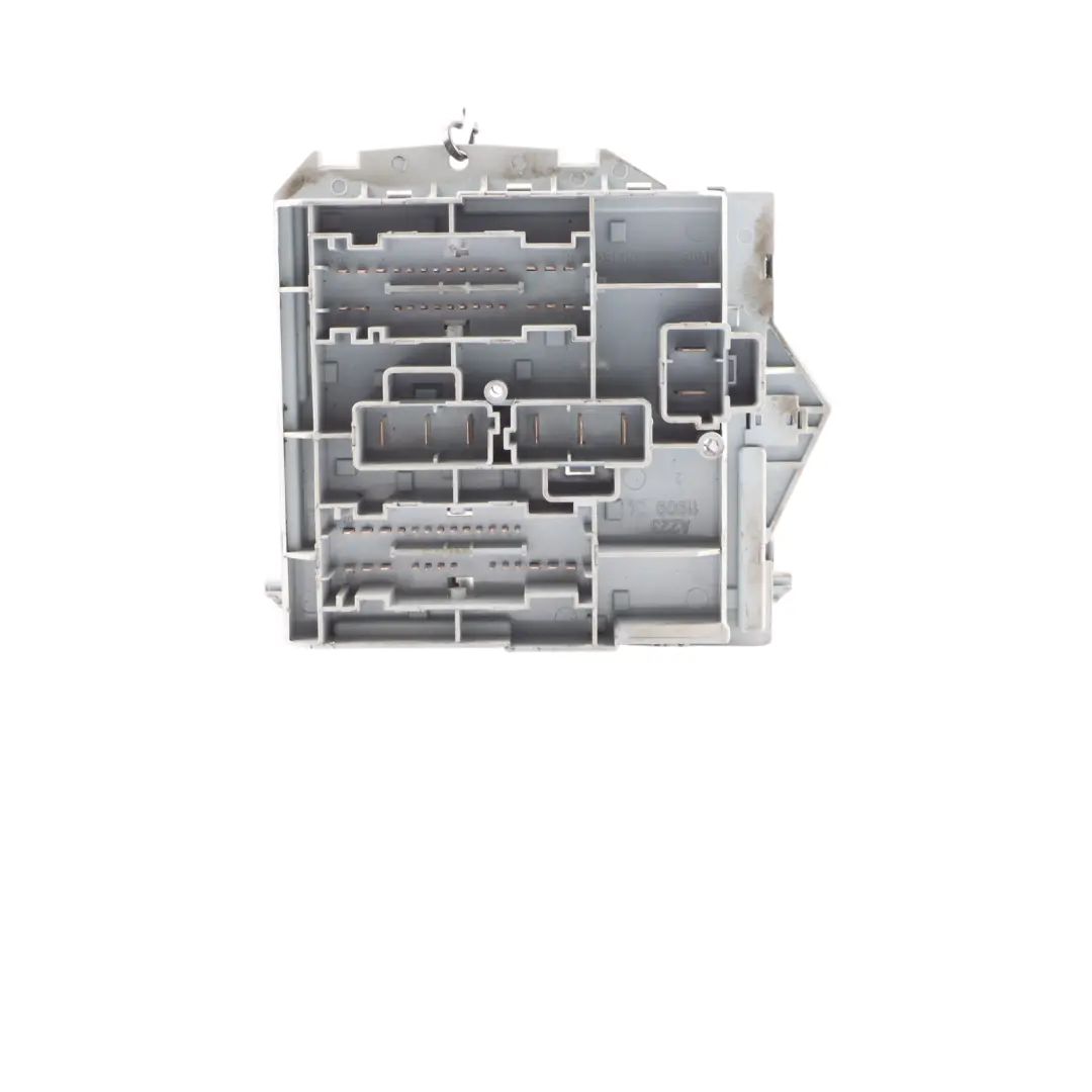 Fuse Box Citroen Relay Peugeot Boxer Fiat Ducato Engine Bay Relay Box to with Part number 1388601080 Fuse Box Citroen Relay Peugeot Boxer Fiat Ducato Engine Bay Relay Box - SKU 1388601080 - Part number 1388601080