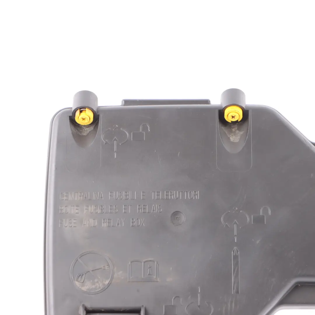 Citroen Relay Peugeot Boxer Fuse Box Relay Cover Lid Unit Trim to with Part number 1389412080 Citroen Relay Peugeot Boxer Fuse Box Relay Cover Lid Unit Trim - SKU 1389412080 - Part number 1389412080